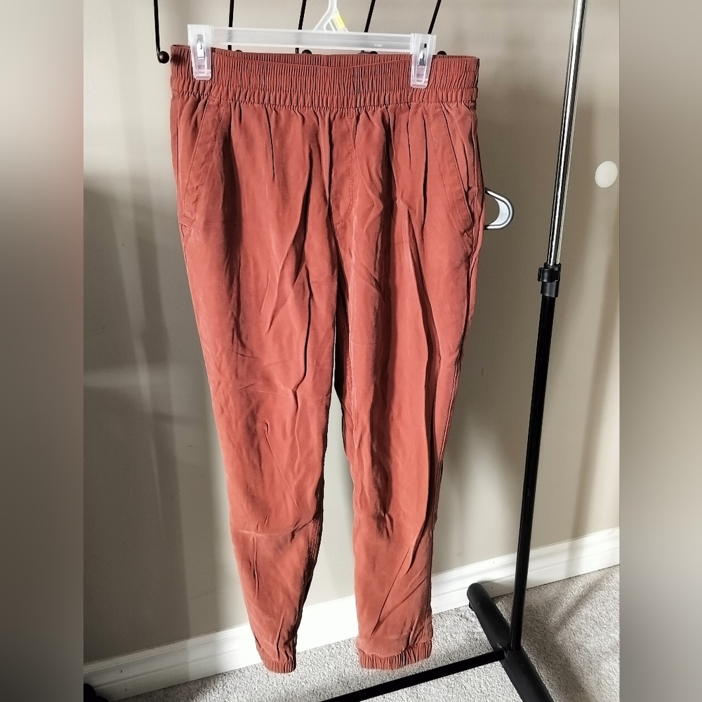Old Navy High-Waisted Twill Jogger Pants